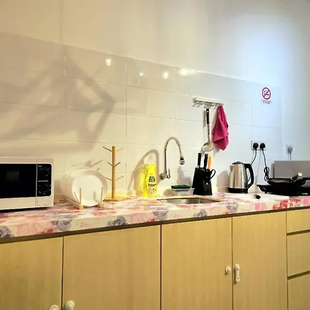 1 Dream - Tiara Imperio Studio Netflix 酒店风格与齐全家具设备 Bangi Bagian luar foto