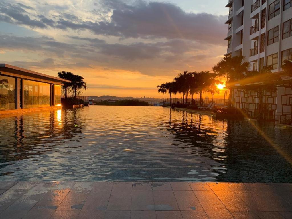Apartemen 1 Dream - Tiara Imperio Netflix 酒店风格与齐全家具设备 *